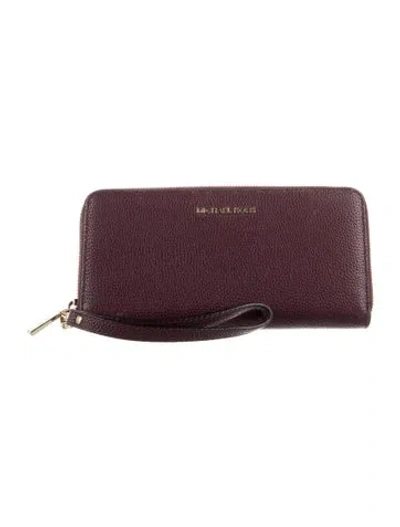 Pre-owned Michael Kors Leather Wristlet In Purple