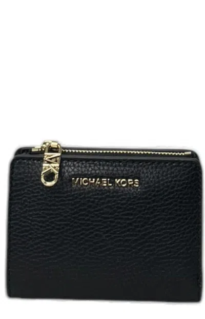 Michael Kors Logo Lettering Zipped Wallet In Black