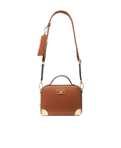 Michael Kors Logo-plaque Leather Shoulder Bag In Brown