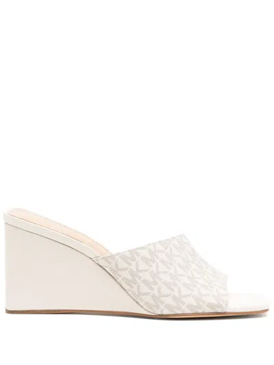 Michael Kors Merriam Pumps In Nude