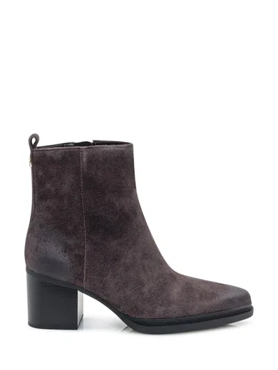 MICHAEL KORS MICHAEL KORS MICHAEL KORS LEX BOOTIE IN BROWN SUEDE