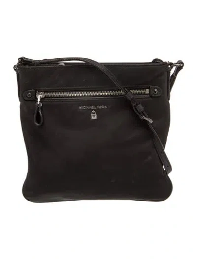 Pre-owned Michael Kors Nylon Shoulder Bag In Black