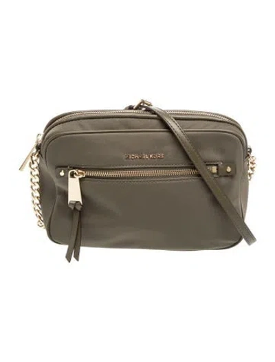 Pre-owned Michael Kors Nylon Shoulder Bag In Green