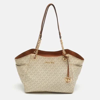 Pre-owned Michael Kors Off White/brown Signature Coated Canvas Jet Set Travel Chain Tote