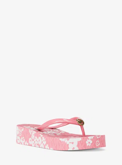 Michael Kors Outlet Bedford Printed Signature Logo Flip Flop In Pink