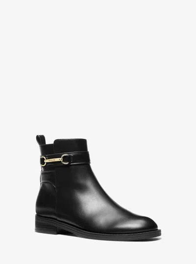 Michael Kors Outlet Carson Ankle Boot In Black