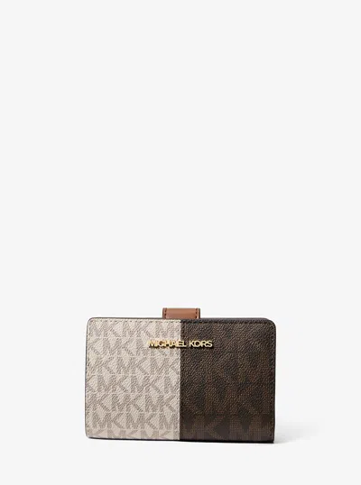Michael Kors Outlet Jet Set Medium Two-tone Logo Wallet In Brown
