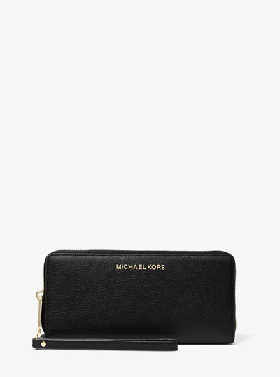 Michael Kors Outlet Jet Set Travel Large Pebbled Leather Wristlet In Black