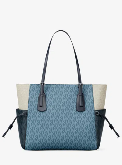 Michael Kors Outlet Voyager Large Color-block Signature Logo Tote Bag In Blue