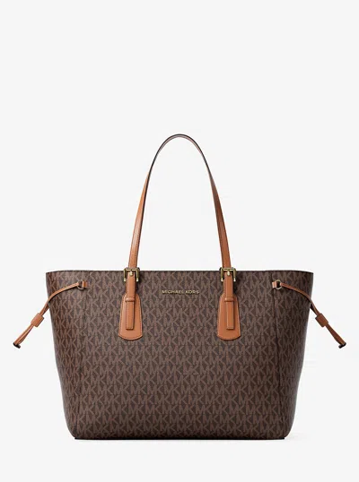 Michael Kors Outlet Voyager Large Signature Logo Top-zip Tote Bag In Brown