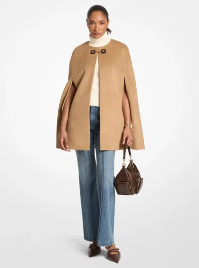 Michael Kors Outlet Woven Cape In Brown