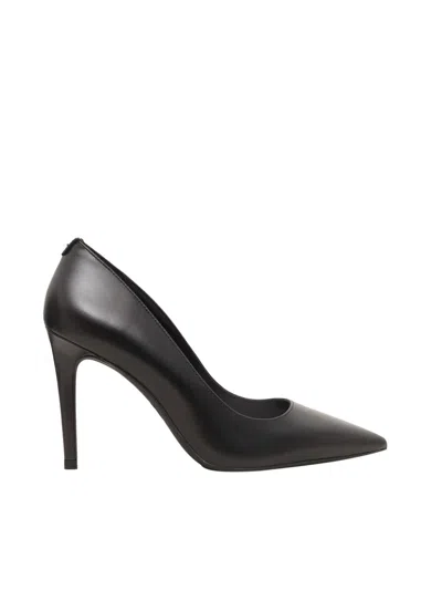 Michael Kors Pump In Black