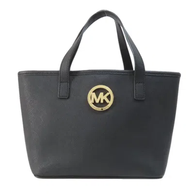 Pre-owned Michael Kors Pvc Handbag () In Black