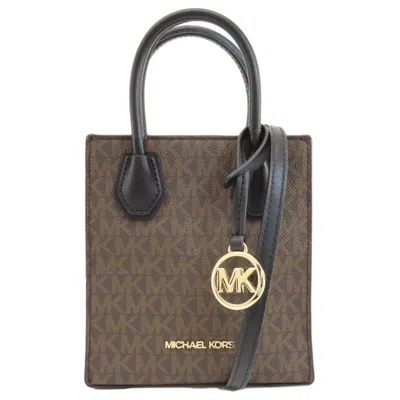 Pre-owned Michael Kors Pvc Handbag () In Brown