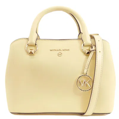 Pre-owned Michael Kors Pvc Handbag () In White