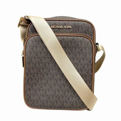 Pre-owned Michael Kors Pvc Leather Shoulder Bag () In Brown