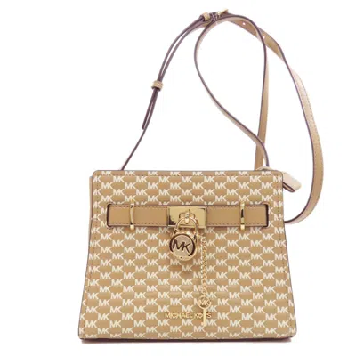 Pre-owned Michael Kors Pvc Shoulder Bag () In Beige