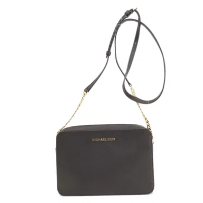 Pre-owned Michael Kors Pvc Shoulder Bag () In Black