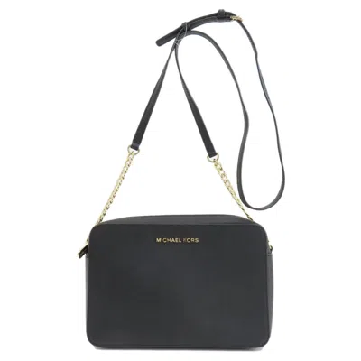 Pre-owned Michael Kors Pvc Shoulder Bag () In Black