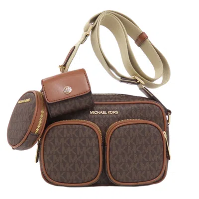 Pre-owned Michael Kors Pvc Shoulder Bag () In Brown