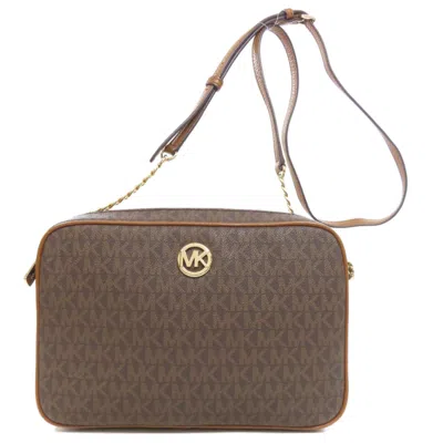 Pre-owned Michael Kors Pvc Shoulder Bag () In Brown