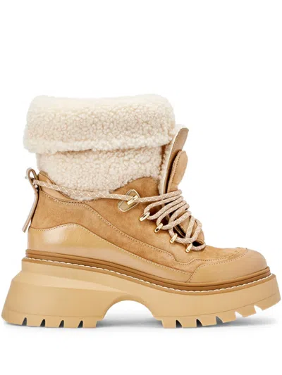Michael Kors Shiloh Boots In 褐色