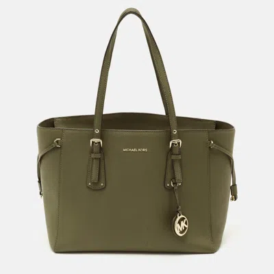 Pre-owned Michael Kors Voyager Medium Olive Green Leather Tote