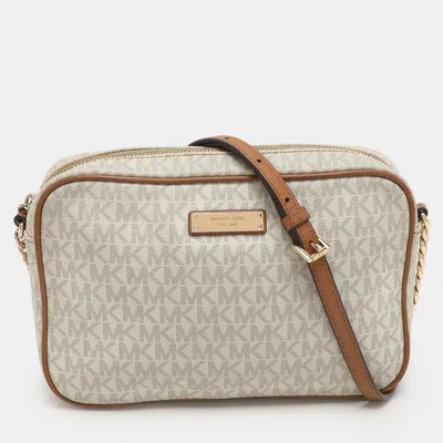 Pre-owned Michael Kors White Signature Coated Canvas Jet Set Travel Camera Crossbody Bag