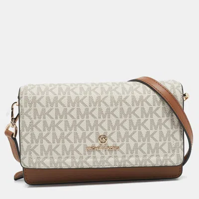 Pre-owned Michael Kors White/brown Signature Coated Canvas And Leather Jet Set Phone Crossbody Bag