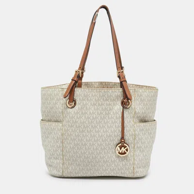 Pre-owned Michael Kors White/brown Signature Coated Canvas Jet Set Tote