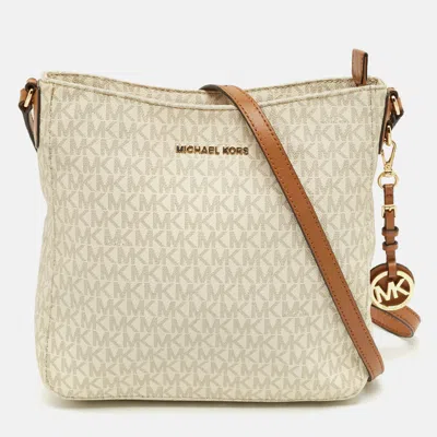 Pre-owned Michael Kors White/tan Signature Coated Canvas Jet Set Travel Messenger Bag
