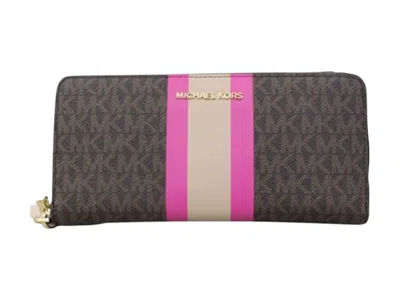 Pre-owned Michael Kors Women's  Jet Set Travel Continental Wristlet In Wild Berry In Purple