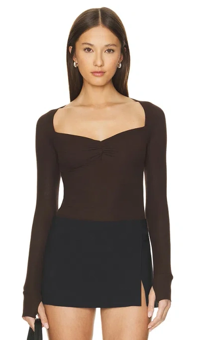 Michael Lauren Kiran Sweetheart Neck Top In 棕色