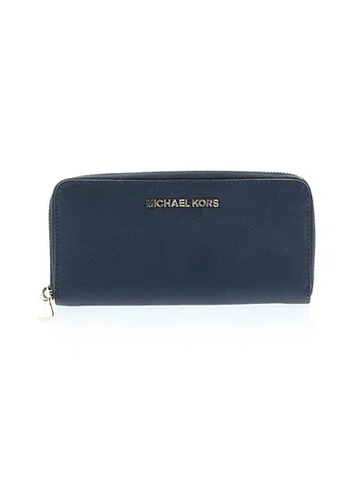 Pre-owned Michael Michael Kors Clutch In Blue