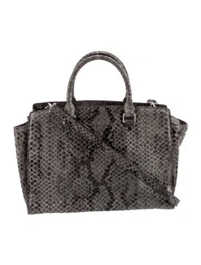 Pre-owned Michael Michael Kors Embossed Leather Shoulder Bag In Gray