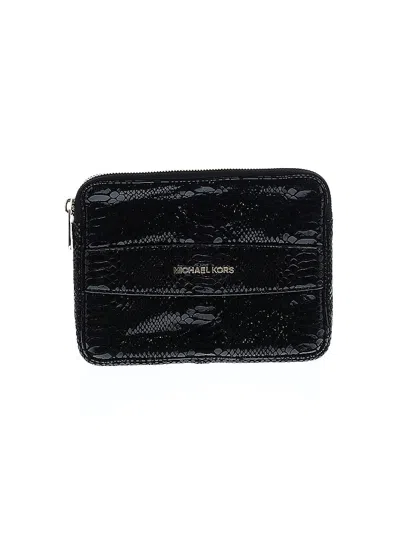 Pre-owned Michael Michael Kors Leather Clutch In Black
