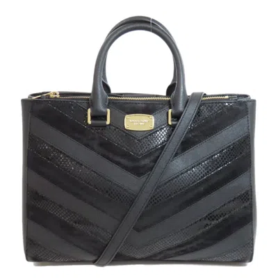 Pre-owned Michael Michael Kors Leather Handbag Shoulder Bag () In Black