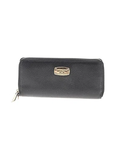 Pre-owned Michael Michael Kors Leather Wallet In Black