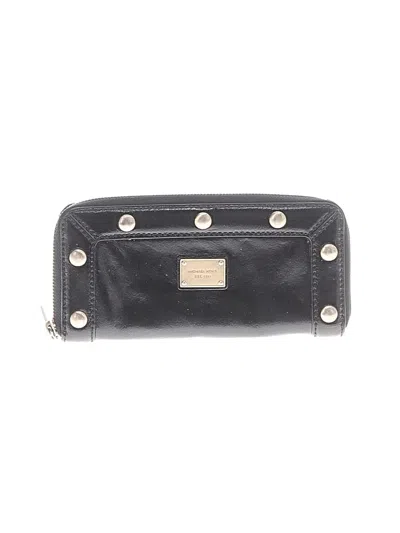 Pre-owned Michael Michael Kors Leather Wallet In Black