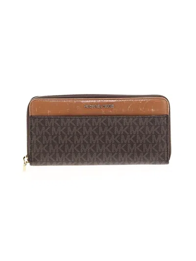 Pre-owned Michael Michael Kors Leather Wallet In Brown