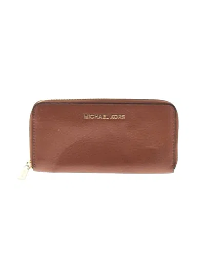 Pre-owned Michael Michael Kors Leather Wallet In Brown