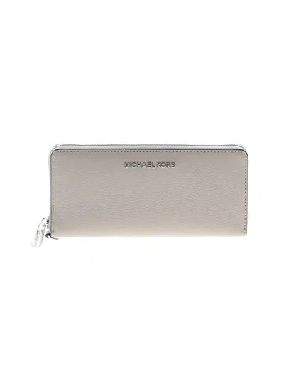 Pre-owned Michael Michael Kors Leather Wallet In Gray