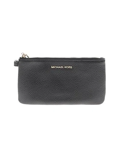 Pre-owned Michael Michael Kors Leather Wristlet In Black