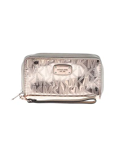 Pre-owned Michael Michael Kors Leather Wristlet In Brown