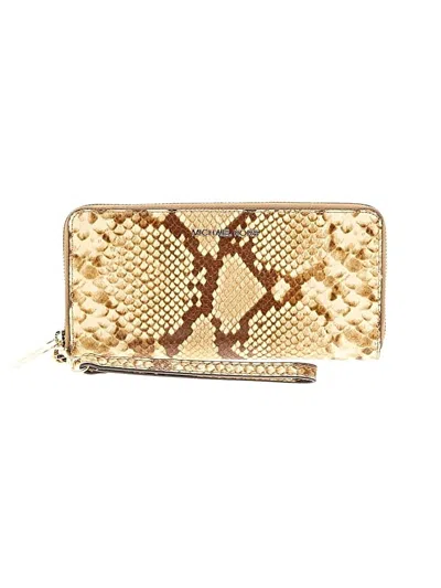 Pre-owned Michael Michael Kors Leather Wristlet In Brown