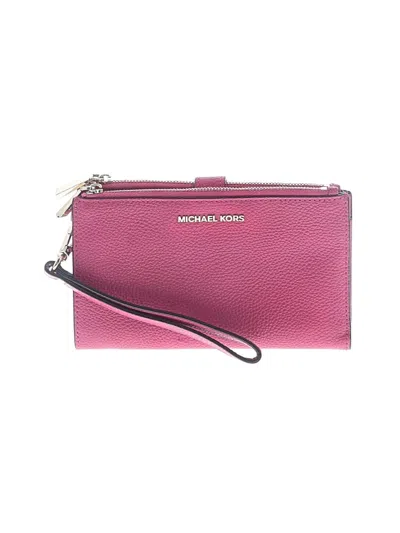 Pre-owned Michael Michael Kors Leather Wristlet In Burgundy