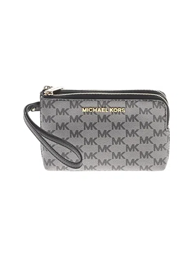 Pre-owned Michael Michael Kors Leather Wristlet In Gray