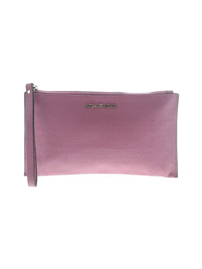 Pre-owned Michael Michael Kors Leather Wristlet In Pink
