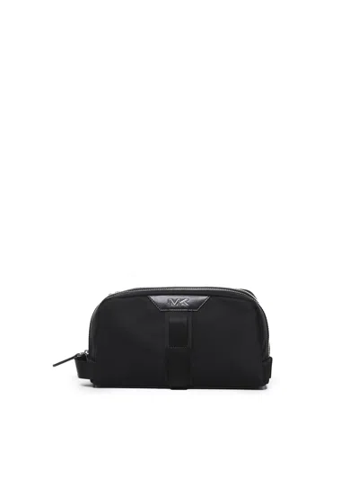 Michael Michael Kors Nylon Toiletry Pochette In Negro