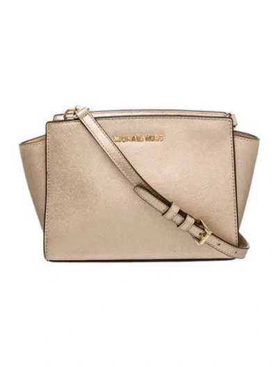 Pre-owned Michael Michael Kors Shoulder Bag In Gold/metallic